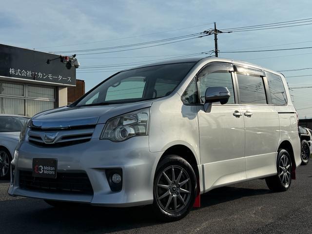 TOYOTA NOAH ZRR75W 2010